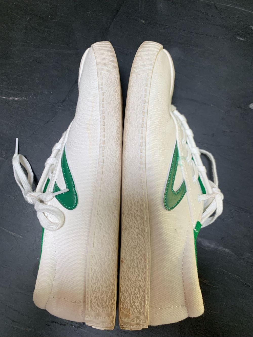 Tretorn White Canvas Sneakers with Green Accents SZ 9.5 - Picture 3 of 4